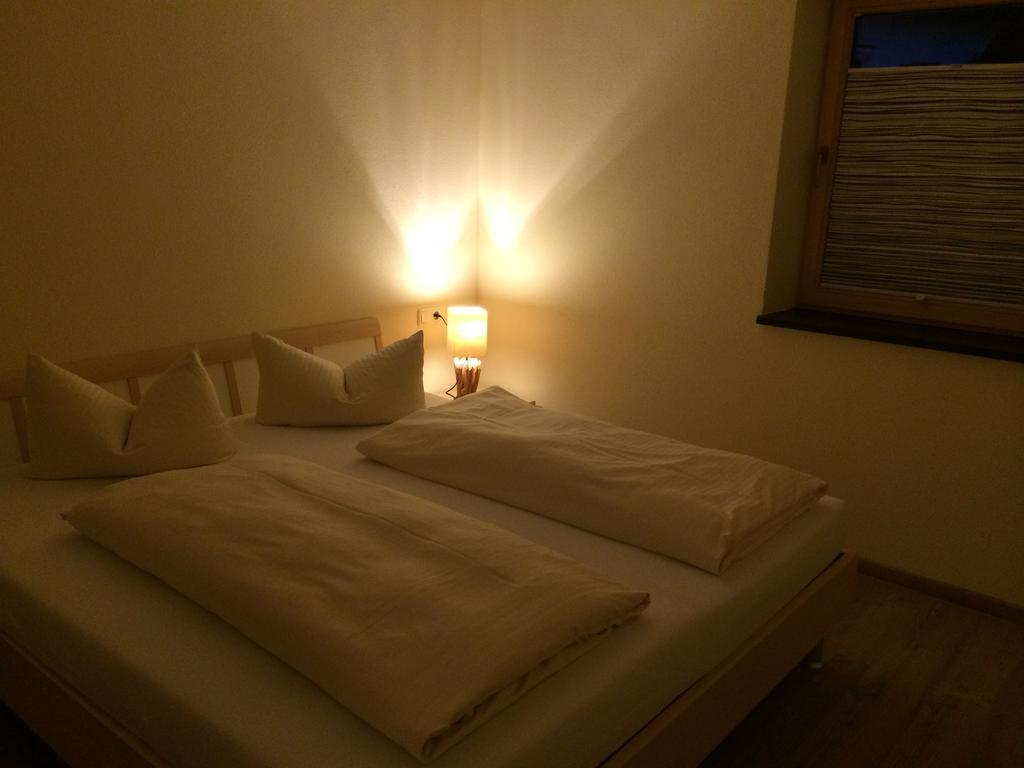 Apartments Clara Garmisch-Partenkirchen Ruang foto